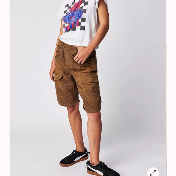 The Burreau Racing TSHIRT - Picture 5 of 7